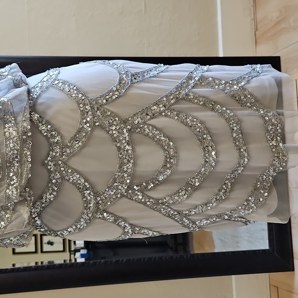 Size 6 silver beaded/sequin cocktail dress blouson style sheath by Adian Mattox - Picture 5 of 14